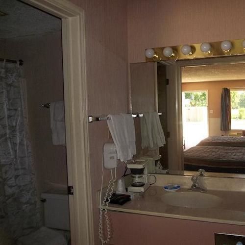 Columbia Lakes Hotel & Conference Center West Columbia المظهر الخارجي الصورة